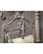 Antiker Drehspieß mit Gewichtsantrieb aus Schmiedeeisen, Messing, Holz, Stein, Seil 