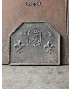 Kaminplatte 'Wappen'
