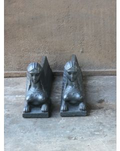 Kaminhunde einer Sphinx