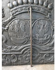 Antiker Blasrohr Kamin