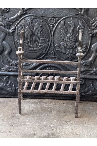 Gotischer Kaminrost