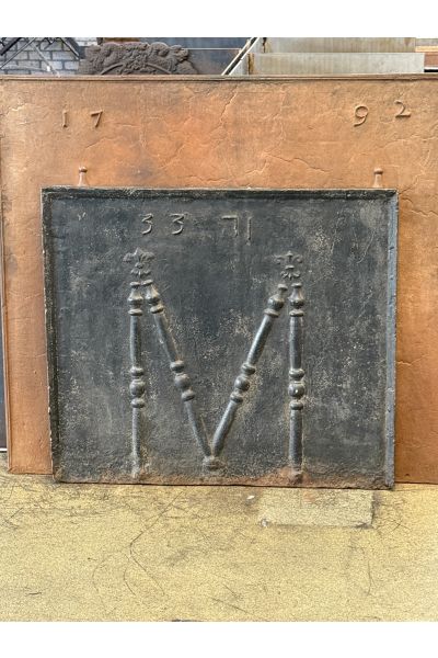 Kaminplatte 'Säulen mit Fleurs de Lis'