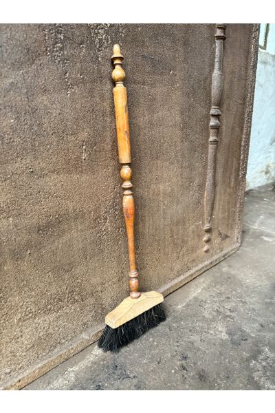 Antiker Kaminbesen