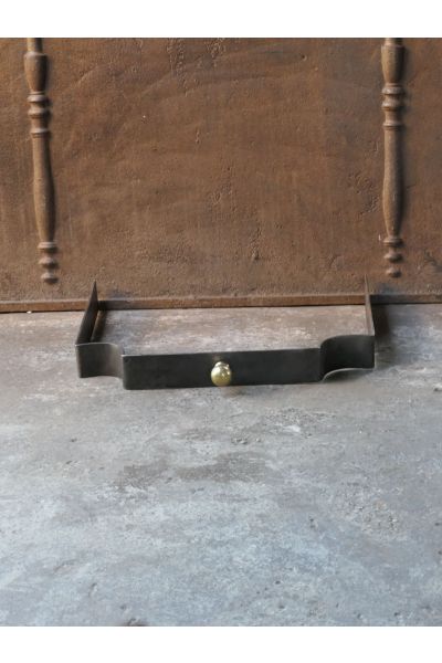 Französischer Kaminvorsatz