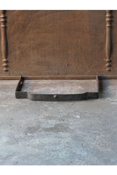 Französischer Kaminvorsatz