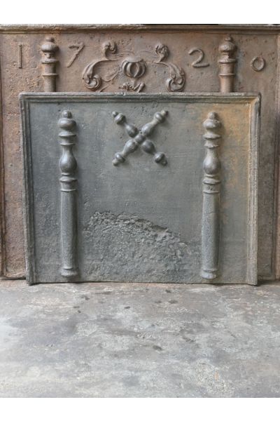 Kaminplatte 'Andreaskreuz'