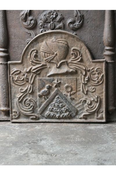 Kaminplatte 'Wappen'
