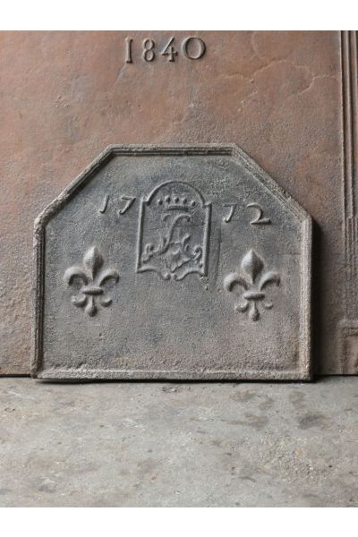 Kaminplatte 'Wappen'