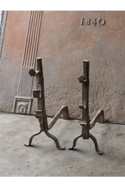 Gotische Kaminhunde