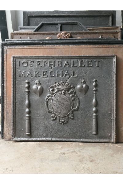 Kaminplatte 'Wappen'