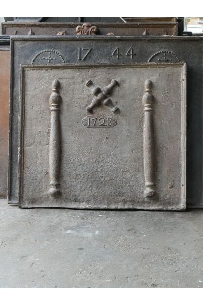 Kaminplatte 'Andreaskreuz'