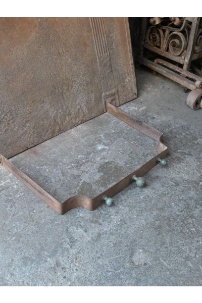 Französischer Kaminvorsatz