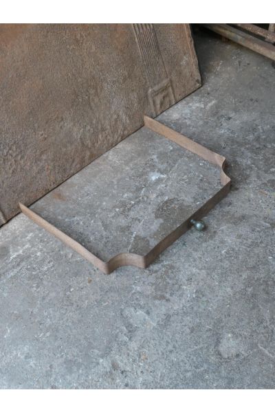Französischer Kaminvorsatz