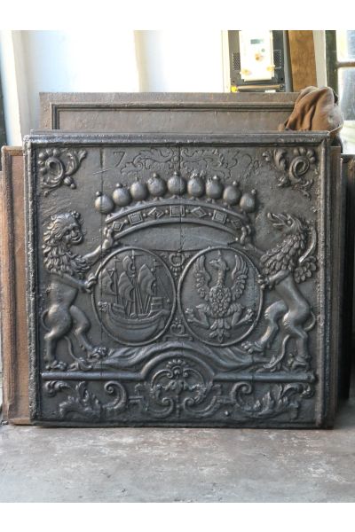 Kaminplatte 'Wappen'