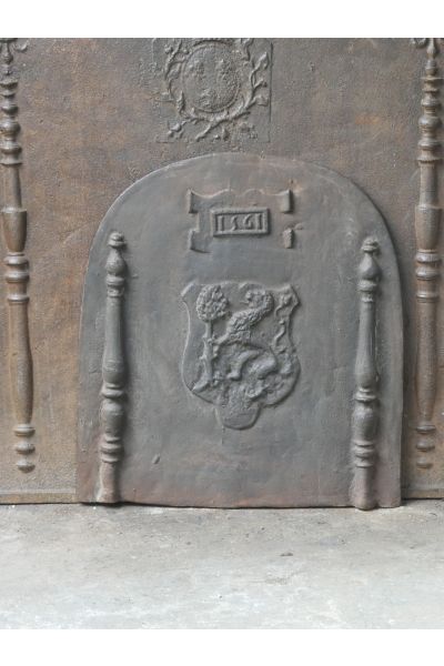 Kaminplatte 'Wappen'
