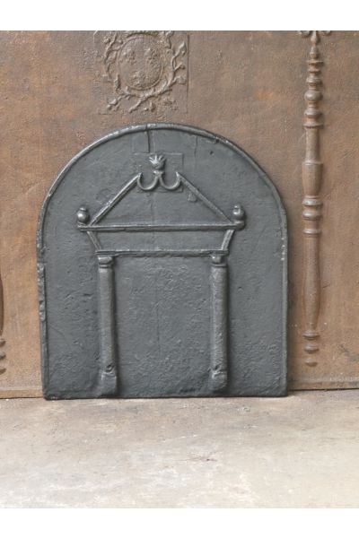 Kaminplatte 'Saülen und Giebel'