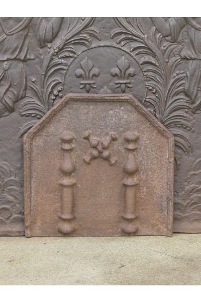 Kaminplatte 'Andreaskreuz'