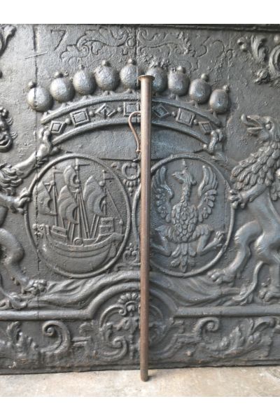 Antiker Blasrohr Kamin