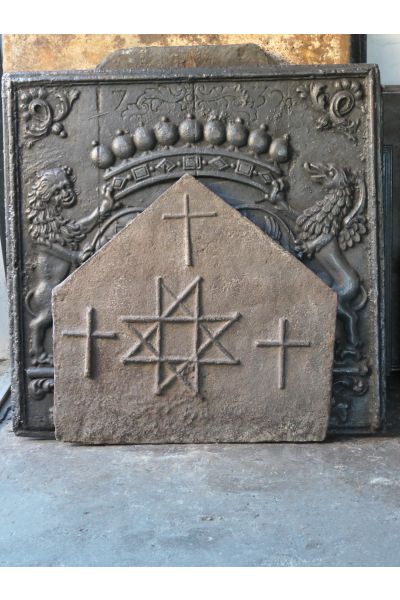 Kaminplatte 'Gotik'