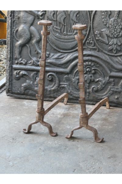 Gotische Kaminhunde