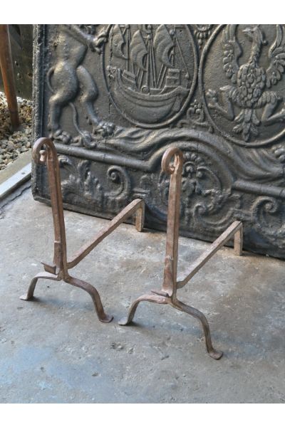 Gotische Kaminhunde