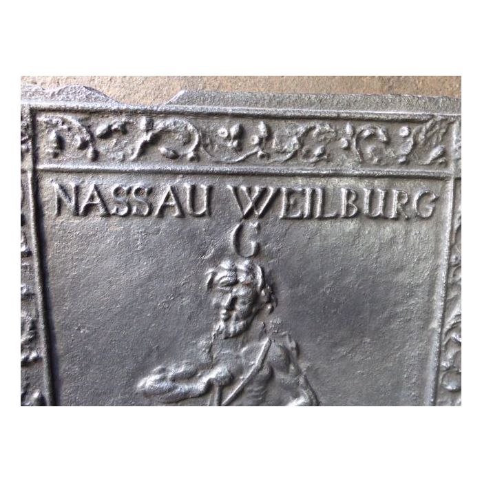 Kaminplatte 'Nassau Weilburg' aus Gusseisen 
