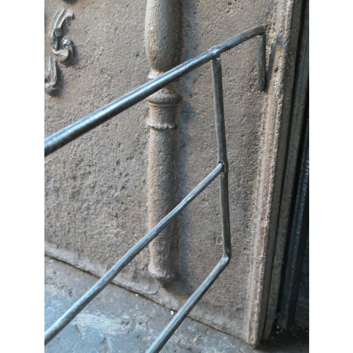 Antiker Kaminschutzgitter aus Schmiedeeisen 