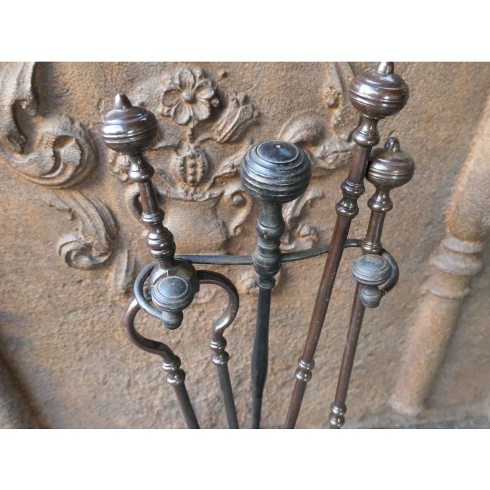Antikes Englisches Kaminbesteck aus Schmiedeeisen 