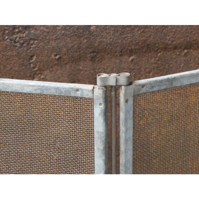 Französischer Funkenschutz aus Kupfer, Eisen-Gitter, Eisen 