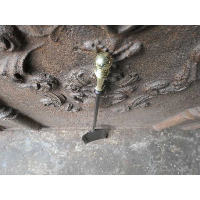 Viktorianische Kaminschaufel aus Schmiedeeisen, Poliertes Messing 