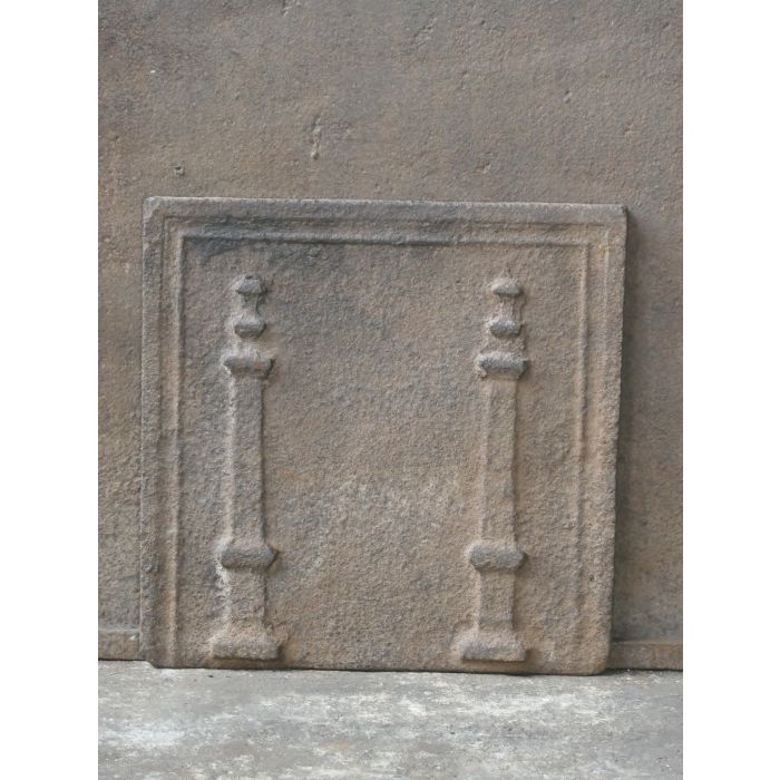 Kaminplatte 'Säulen der Freiheit' aus Gusseisen 