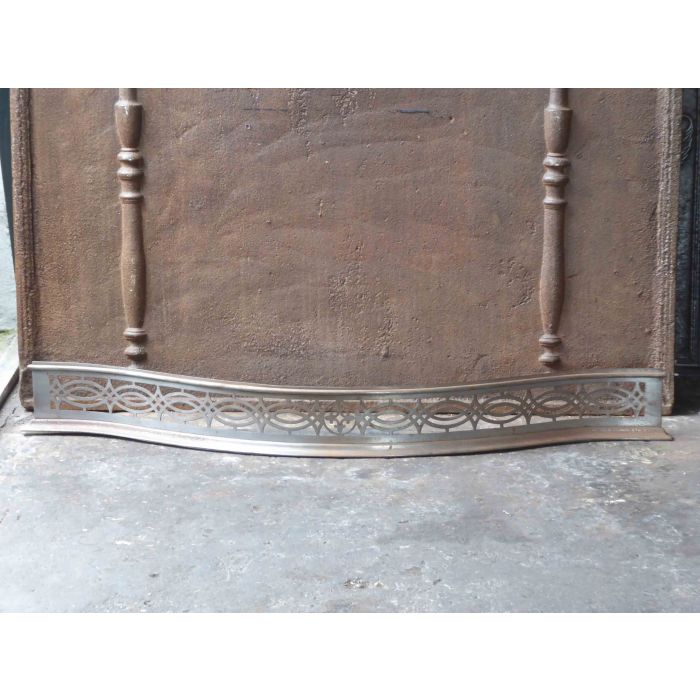 Viktorianischer Kaminvorsatz aus Polierte Stahl 