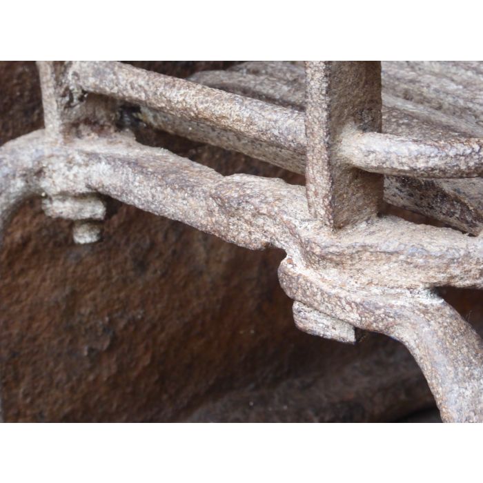 Antiker Kaminrost aus Schmiedeeisen 