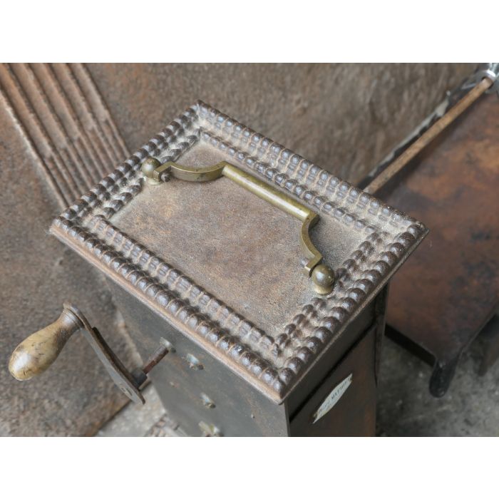 Antiker Drehspieß aus Gusseisen, Schmiedeeisen, Messing, Poliertes Kupfer 
