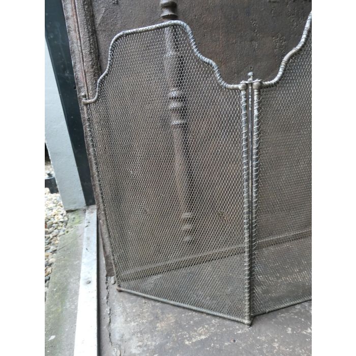 Großer Antiker Französischer Funkenschutz aus Eisen-Gitter, Eisen 