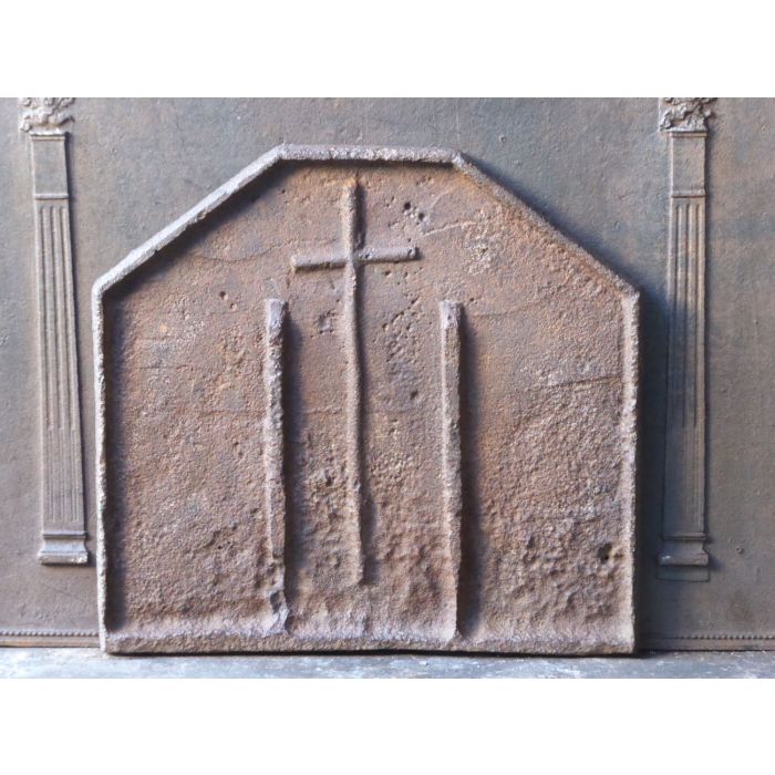 Kaminplatte 'Das Kreuz' aus Gusseisen 