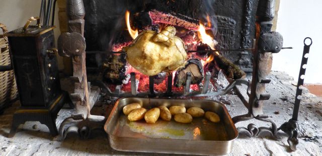 Antiker Drehspieß für offene Kamin